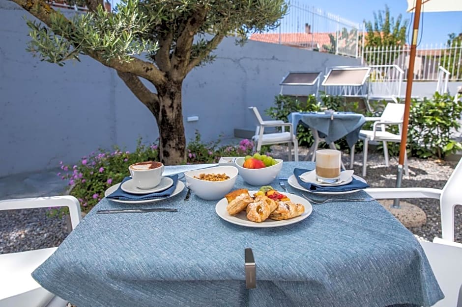 4Essences Boutique Rooms