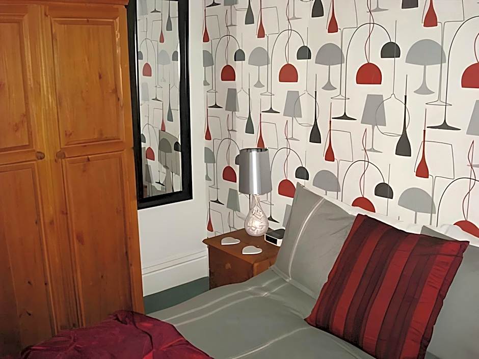 Esklet Guest House