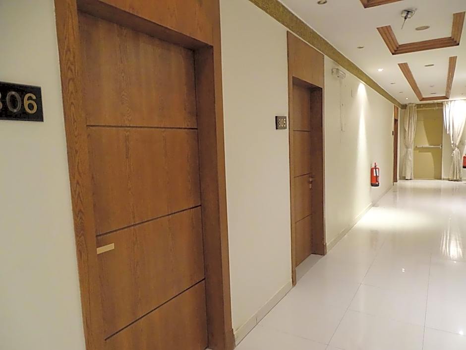 Comfort Inn Al Taawon - Family Only