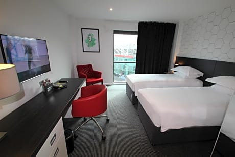 Standard Twin Room with Stadium View