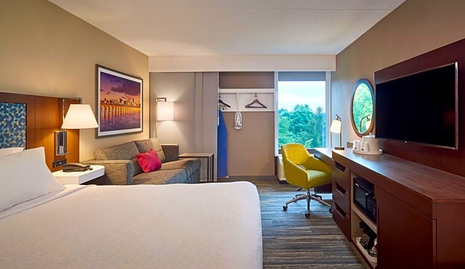 Hampton Inn By Hilton Harrisburg-West