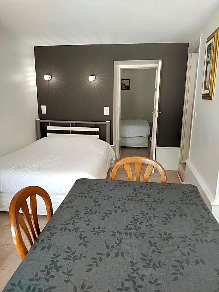 Logis Manoir De La Giraudière