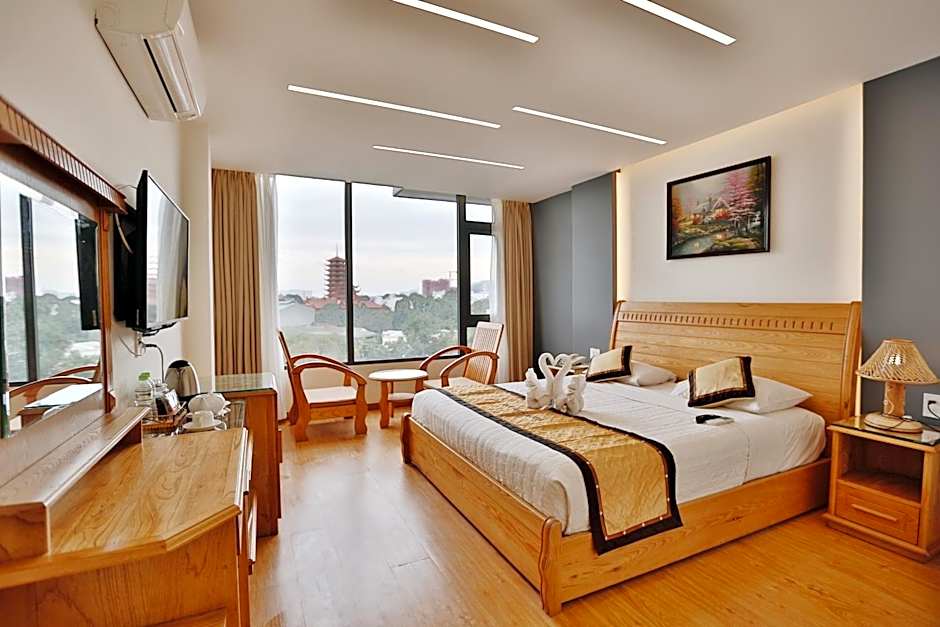 Duc Vuong 2 Hotel