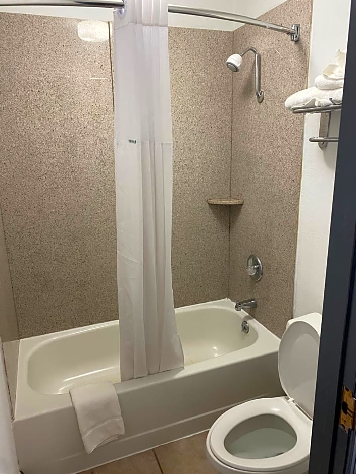 Days Inn by Wyndham Perryville