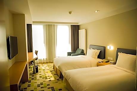 2 Single Standard Extra Floor Space Smoking