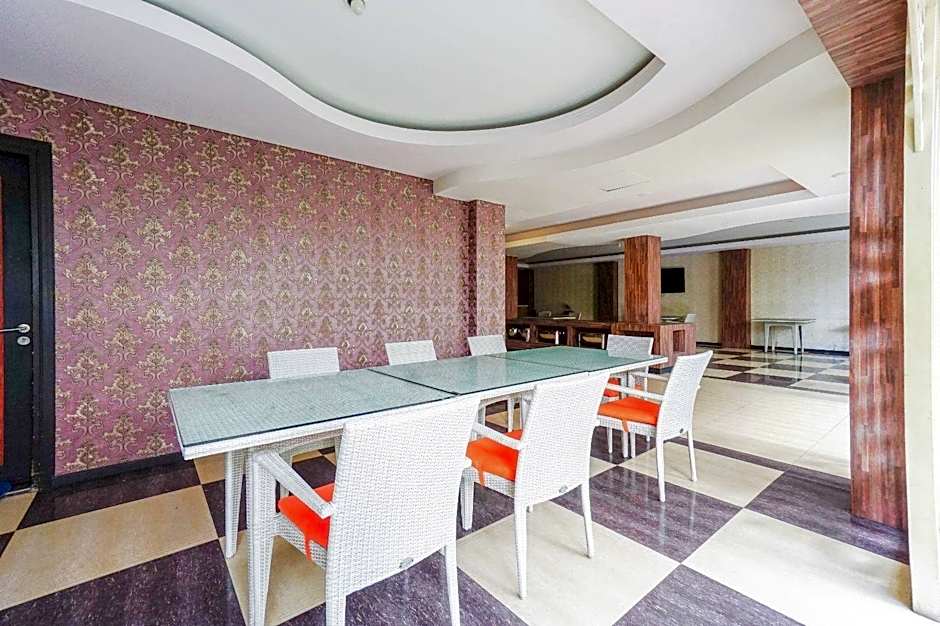 Collection O 499 Princess Keisha Hotel & Convention Center