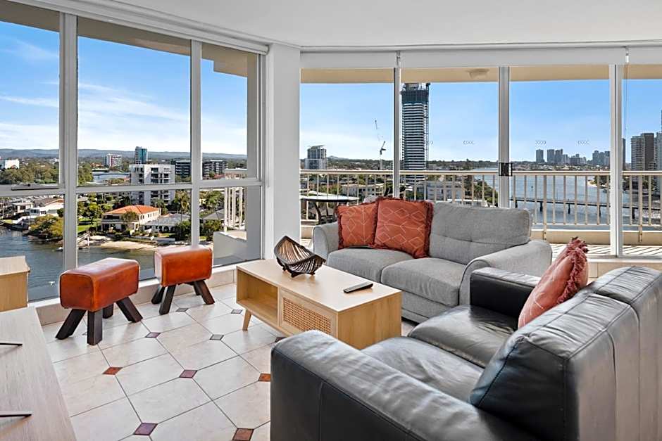 Moorings On Cavill Surfers Paradise