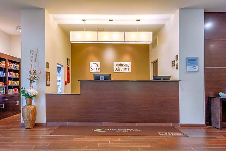 Sleep Inn & Suites Lincoln University Area