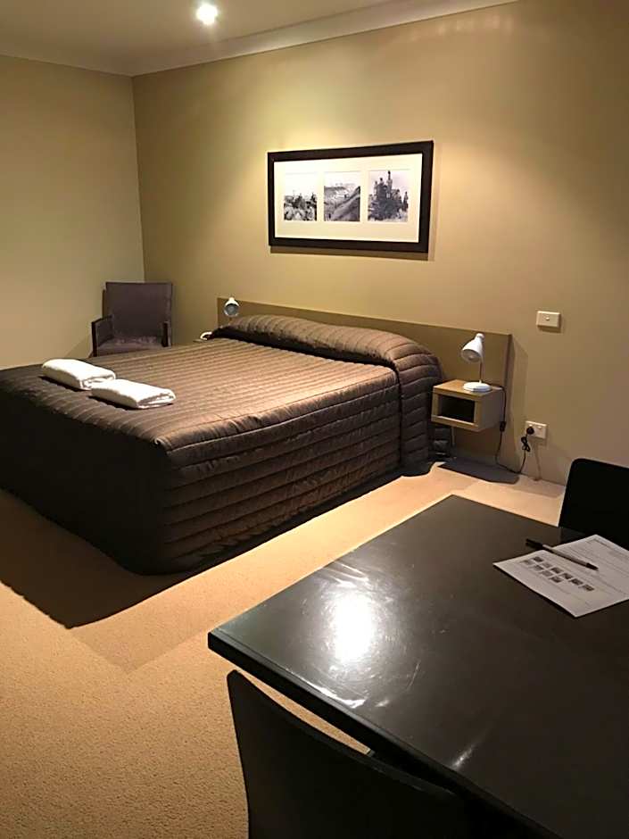 The Kidman Wayside Inn