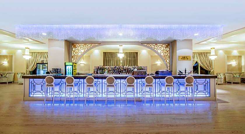 Qafqaz Riverside Hotel