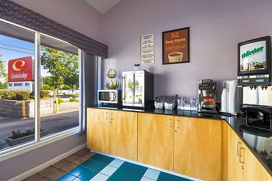 Econo Lodge Little Creek