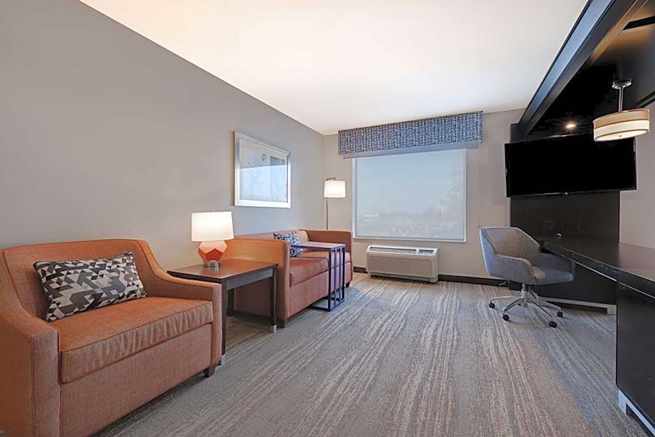 Hampton Inn By Hilton And Suites Seattle Federal Way