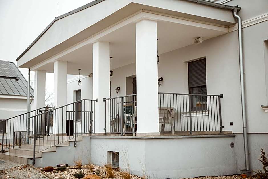 Folwark Matecznik - Dworek