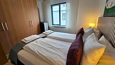 Two-Bedroom Apartment - Bergstadastræti 12