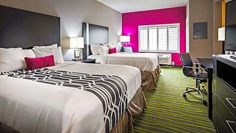 Deluxe Queen Room with Two Queen Beds