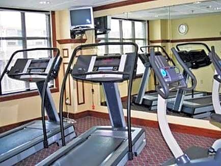 Holiday Inn Express & Suites Greenville, an IHG Hotel