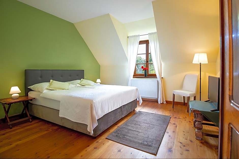 Schlossgasthof & Hotel Rosenburg