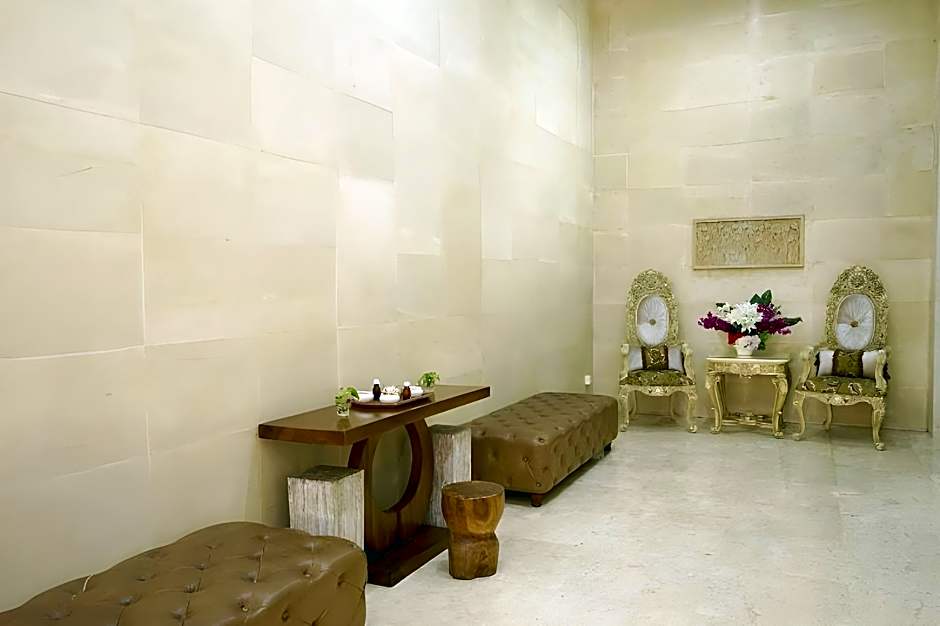 Marilyn Hotel Serpong