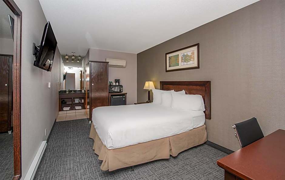 Coast Lethbridge Hotel & Conference Centre