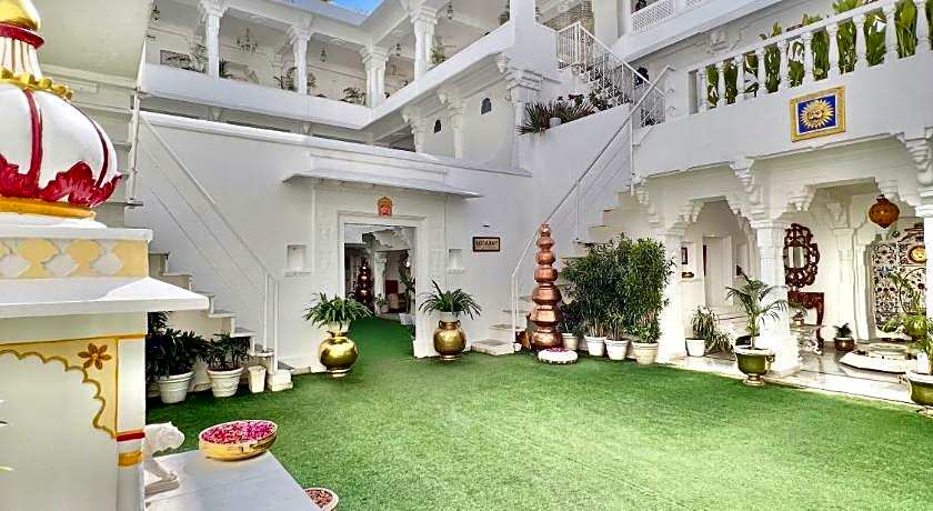 Jagat Niwas Palace Hotel