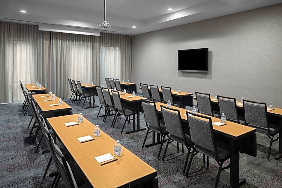 Courtyard by Marriott Raleigh North/Triangle Town Center