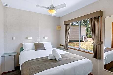 Standard 1 Bedroom Cabin - Sleeps 2