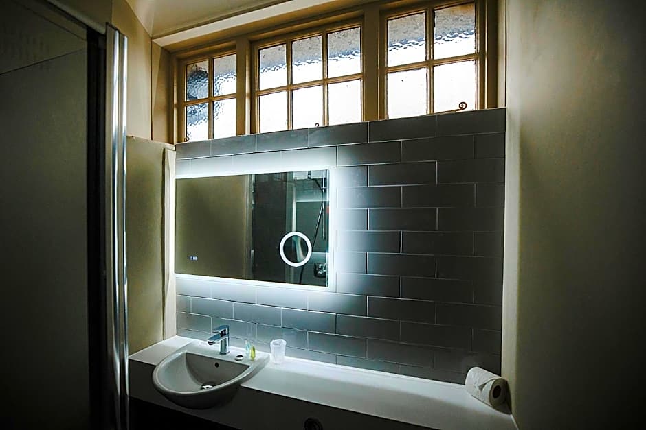 The Dukeries Lodge, Edwinstowe, Nottinghamshire