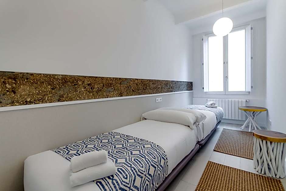 Santiago Center Rooms