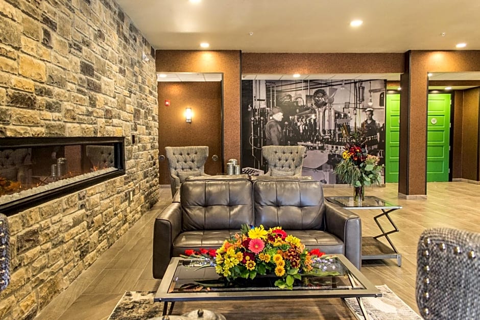 Cobblestone Hotel & Suites - Stevens Point