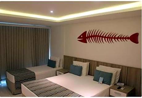 Deluxe Double Room with Side Sea View