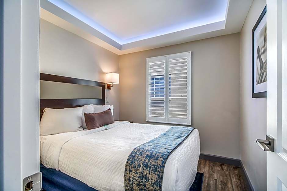 Inn at 50 Long Beach Convention Center