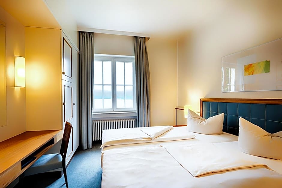 Welcome Hotel Meschede Hennesee