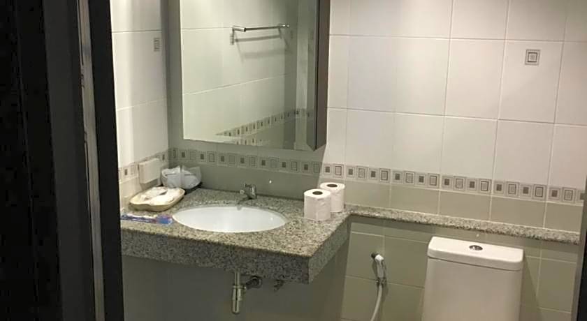 Zip Lounge & Apartments