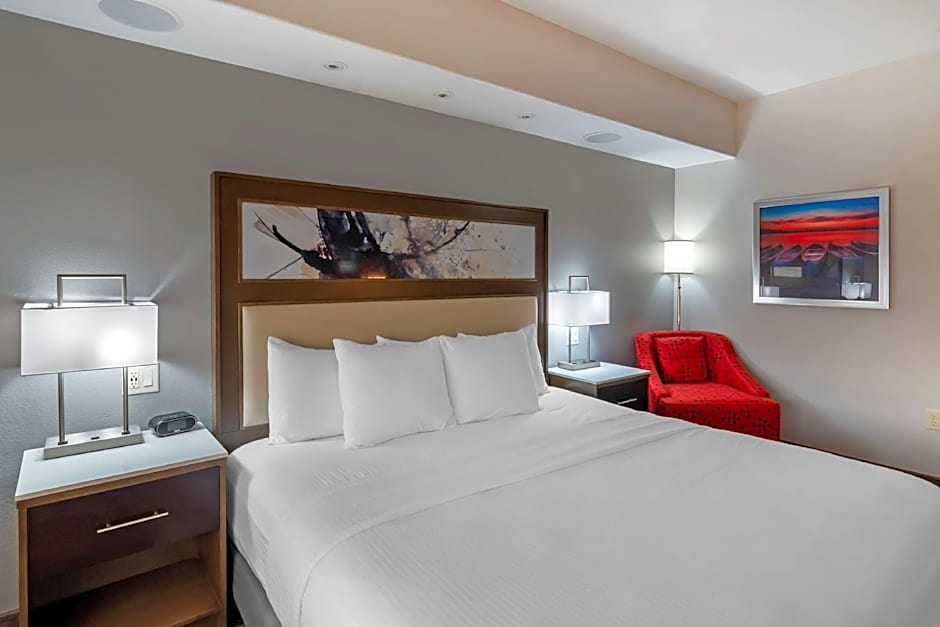 Best Western Premier Liberty Inn & Suites