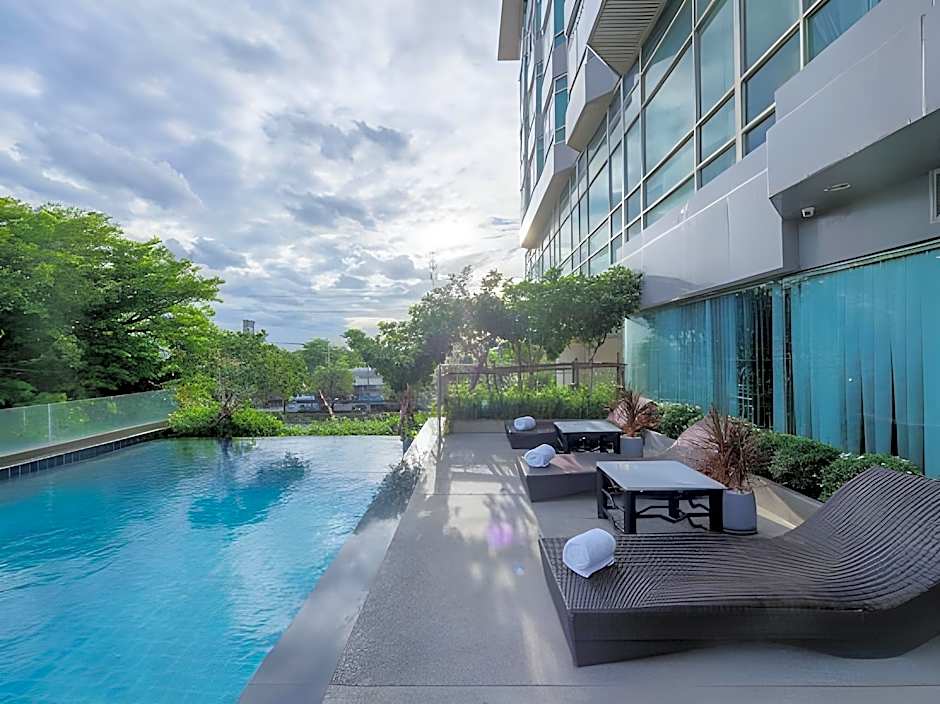 Siam Mandarina Bangkok Suvarnabhumi Airport Hotel (Free Shuttle)