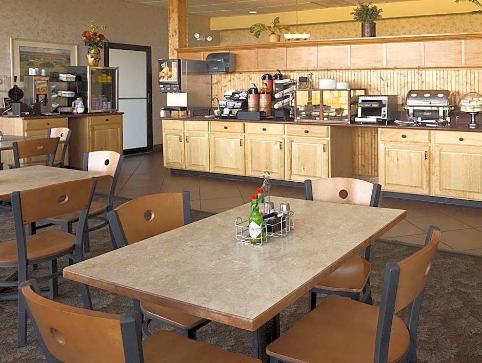 Days Inn & Suites by Wyndham Trinidad