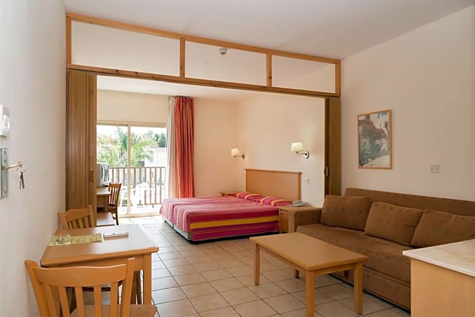 Tsokkos Paradise Holiday Village