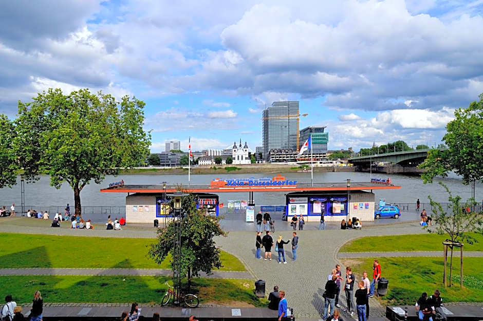 Hotel und Restaurant Löwenbräu Köln