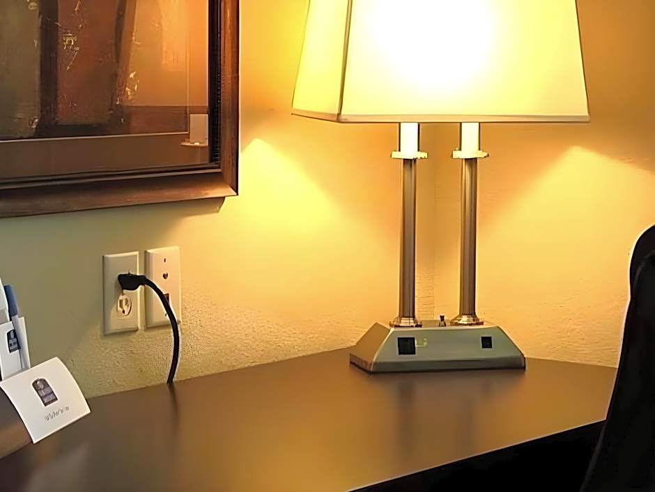 Cobblestone Inn & Suites - Durand