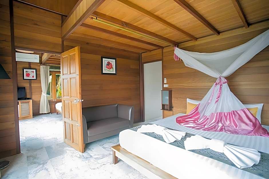 Photo 1 of 7 of Villa