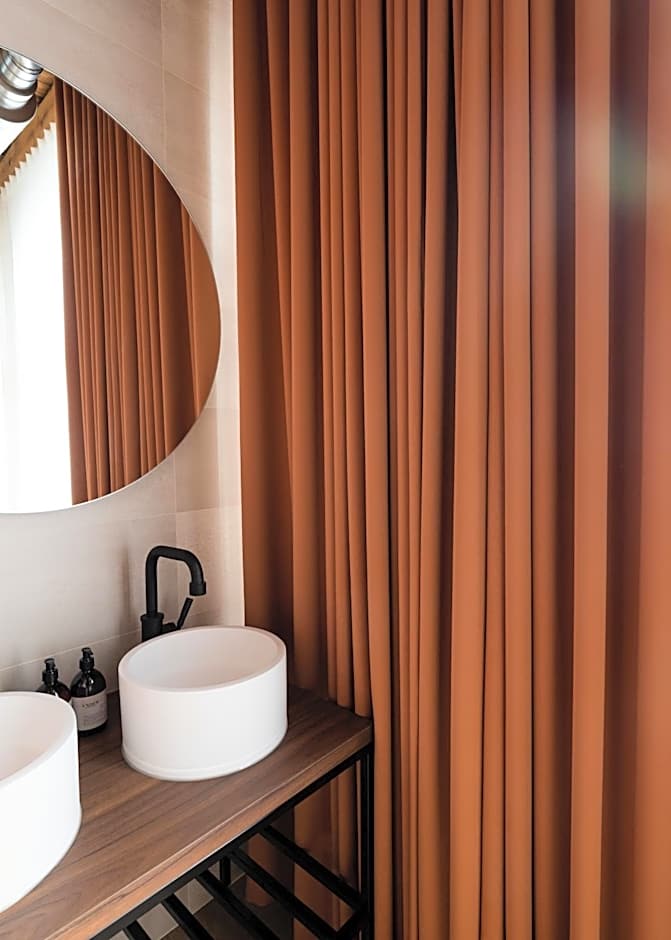 Cousins Boutique Hotel