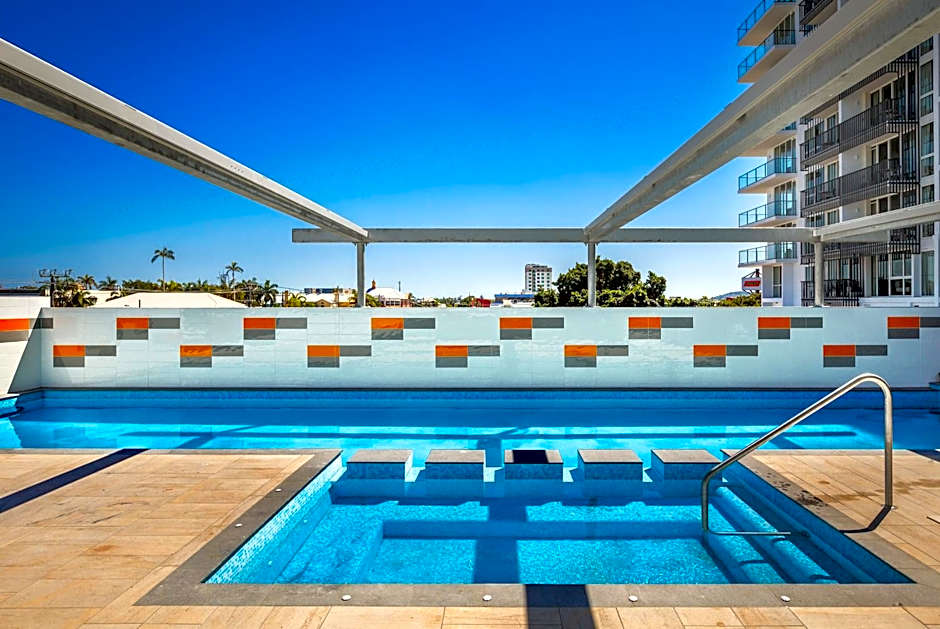 Quest Mackay on Gordon