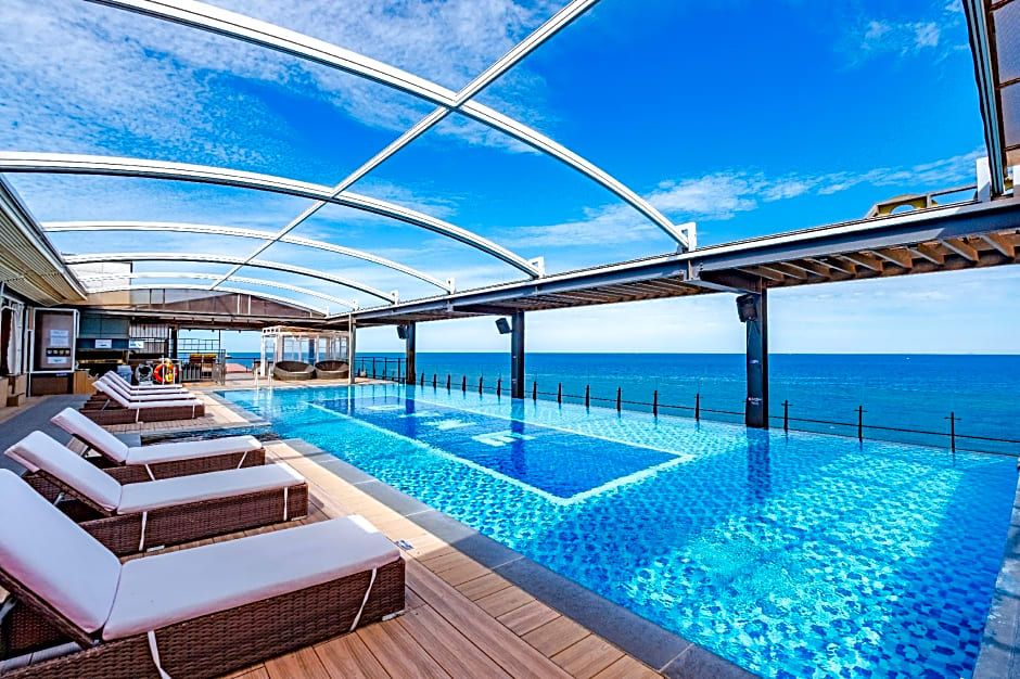 Dyne Oceano Hotel
