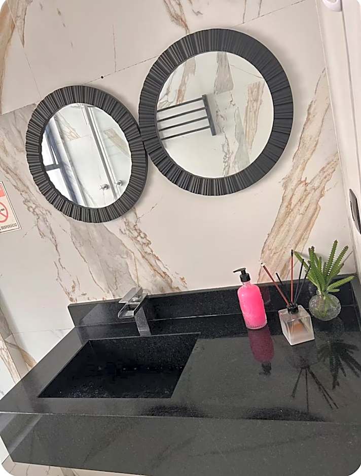 Flat perto da praia, com Hidro privativa , ideal para casais e a trabalho