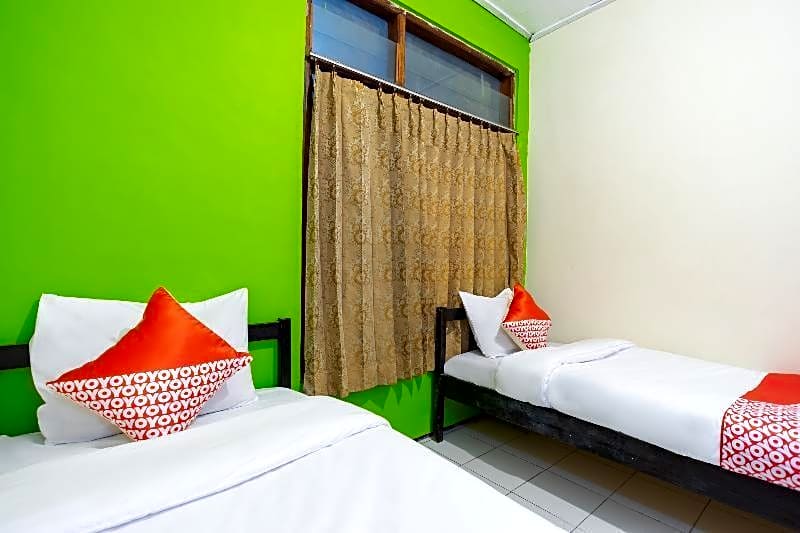 OYO 2454 Wanawiyata Homestay