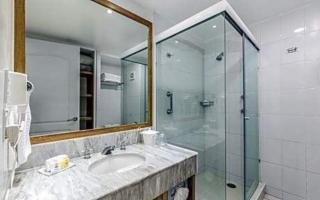 Standard room (1 king Bed)