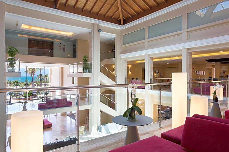 Hipotels Playa La Barrosa - Adults Only
