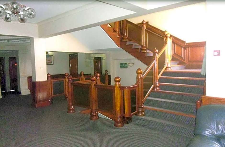 Grand Imperial Hotel