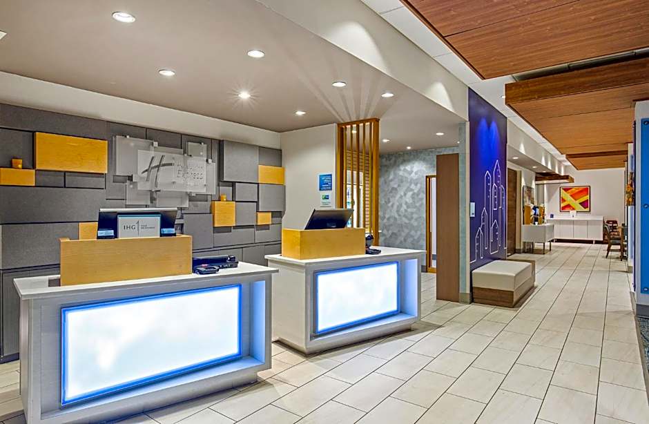 Holiday Inn Express & Suites - Carrollton West By IHG