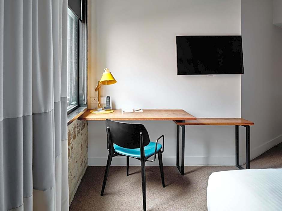 Hotel Woolstore 1888, Sydney - Handwritten Collection